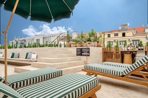 Browns Avenue Hotel in Almada — foto 14