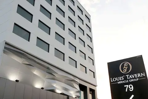 Louis' Tavern Hotel in Bangkok