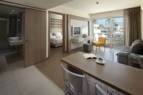 MelpoAntia Luxury Apartments & Suites in Ayia Napa — foto 14