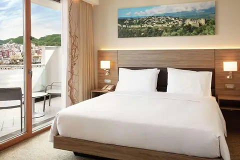 Hilton Garden Inn Tirana in Tirana — foto 9