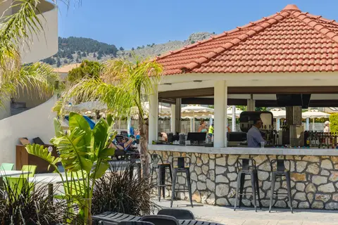 Delfinia Resort Hotel in Κολύμπια — foto 15