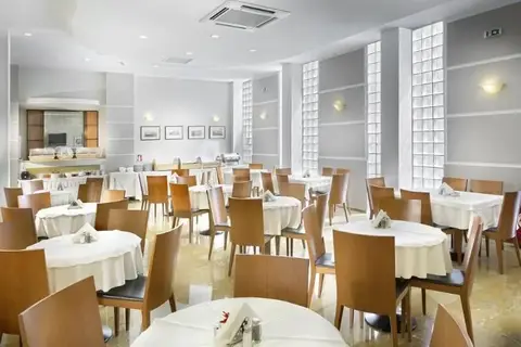 Jason Inn in Athene — foto 7