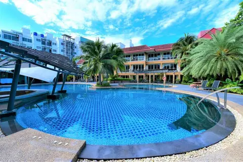 R Mar Resort & Spa in ตำบลป่าตอง — foto 2