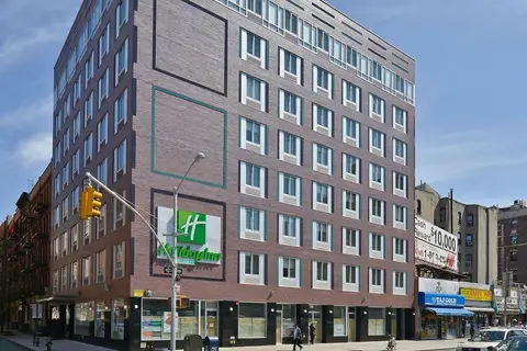 Holiday Inn NYC Lower East Side in New York City