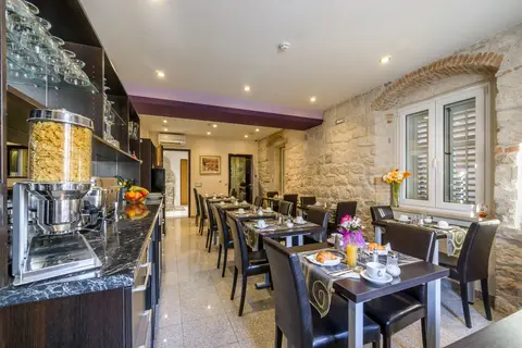 Palace Suites in Verdelen — foto 3
