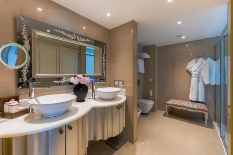 CVK Taksim Hotel in Fatih — foto 18
