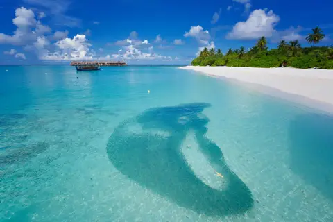 Angaga Island Resort & Spa in Angaga Island Resort — foto 6