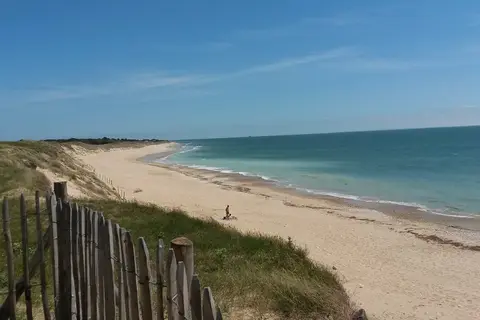 Camping Au Val De Loire En Ré in Le Bois-Plage-en-Ré — foto 6