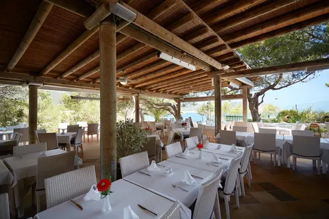 Invisa Hotel Club Cala Blanca foto 14