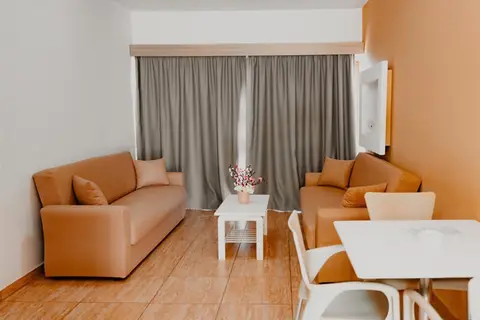 Penelope Beach Hotel in Παραλίμνι — foto 16